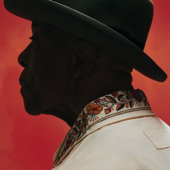 BUDDY GUY - AIN'T DONE WITH THE BLUES