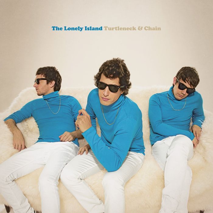 LONELY ISLAND - TURTLENECK & CHAIN