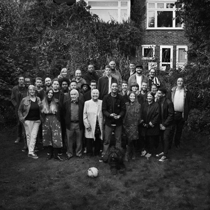 LOYLE CARNER - YESTERDAY'S GONE