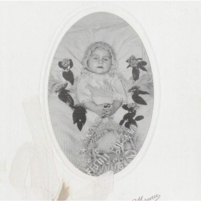 NICOLE DOLLANGANGER - FLOWERS OF FLESH & BLOOD