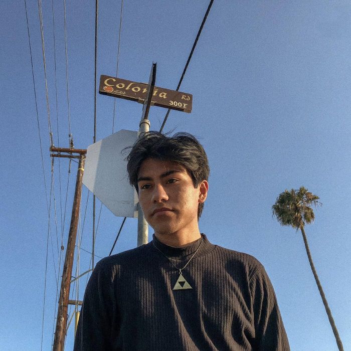 LOS RETROS - EARLY DAYS (2016-2019)