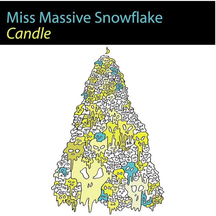 MISS MASSIVE SNOWFLAKE - CANDLE