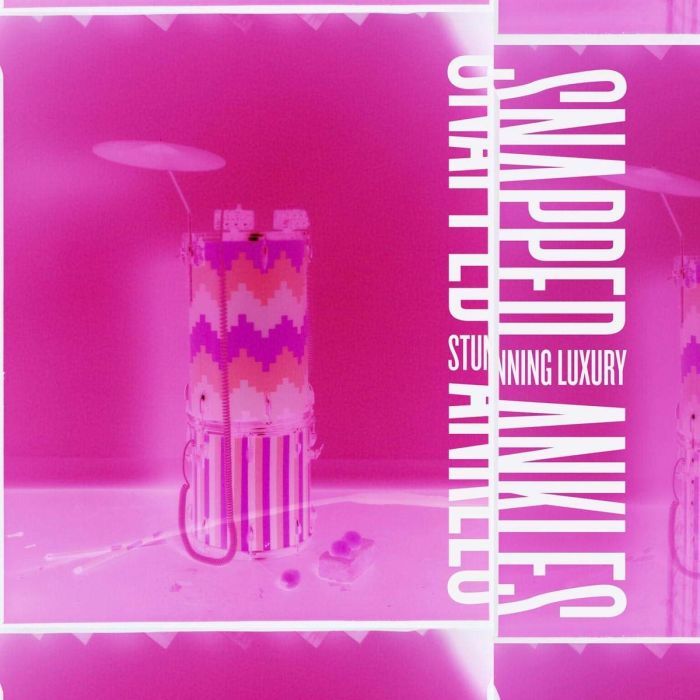 [LP/CD] SNAPPED ANKLES - STUNNING LUXURY