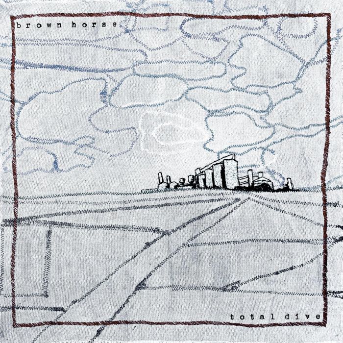 BROWN HORSE - TOTAL DIVE