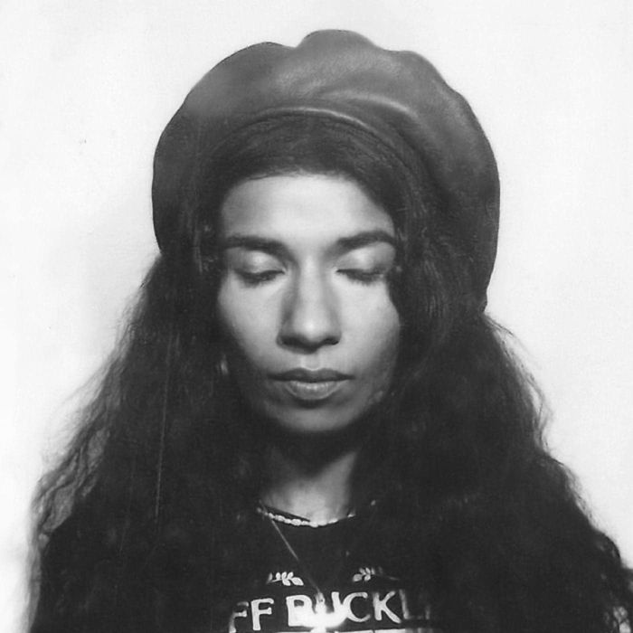 NABIHAH IQBAL - DREAMER (140G)