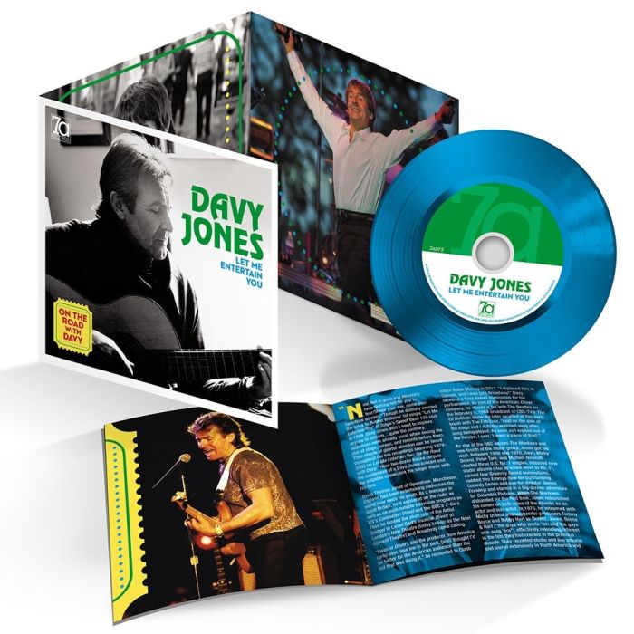 DAVY JONES - LET ME ENTERTAIN YOU - ON THE ROAD WITH DAVY