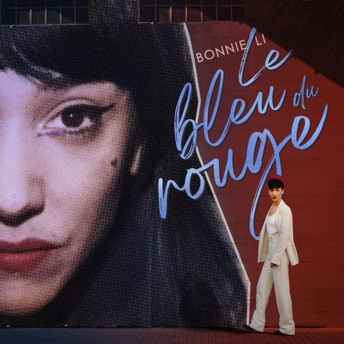BONNIE LI - LE BLEU DU ROUGE