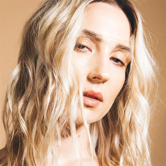 ALI BARTER - HELLO, I'M DOING MY BEST