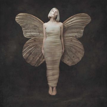 AURORA - ALL MY DEMONS GREETING ME AS A FRIEND