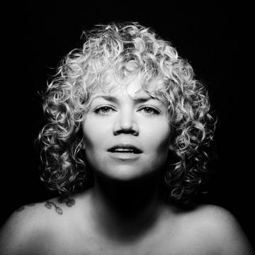 ALICIA WALTER - I AM ALICIA (CLEAR GLASS VINYL)