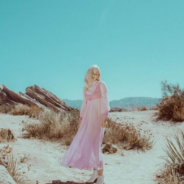 EMILY KINNEY - SUPPORTING CHARACTER