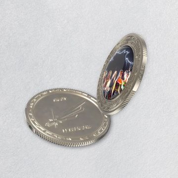 LE SSERAFIM - 4th Mini Album ‘CRAZY’ (Sound Coin version)