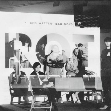 BED WETTIN BAD BOYS - ROT