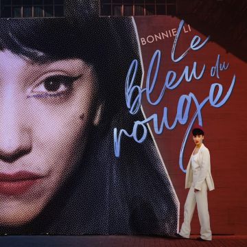 BONNIE LI - LE BLEU DU ROUGE